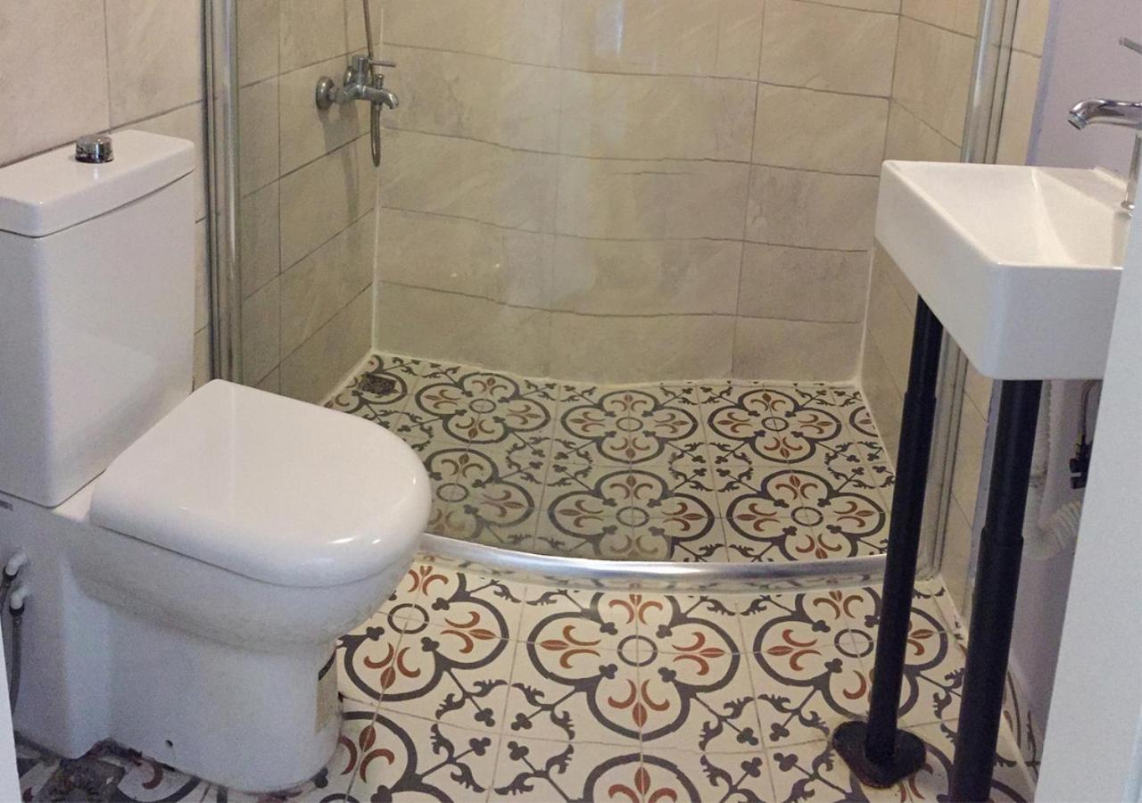 اسطنبول The Local Hostel & Guesthouse المظهر الخارجي الصورة