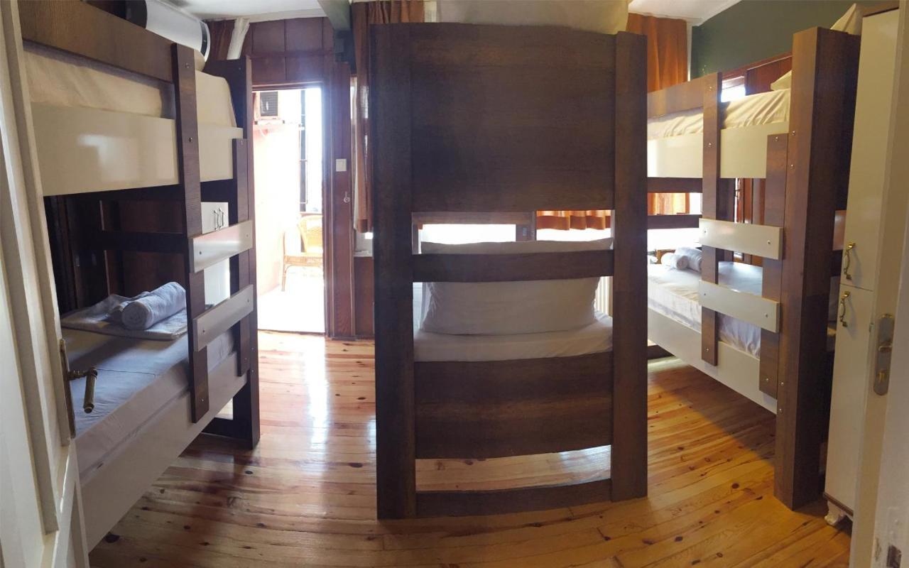 اسطنبول The Local Hostel & Guesthouse المظهر الخارجي الصورة