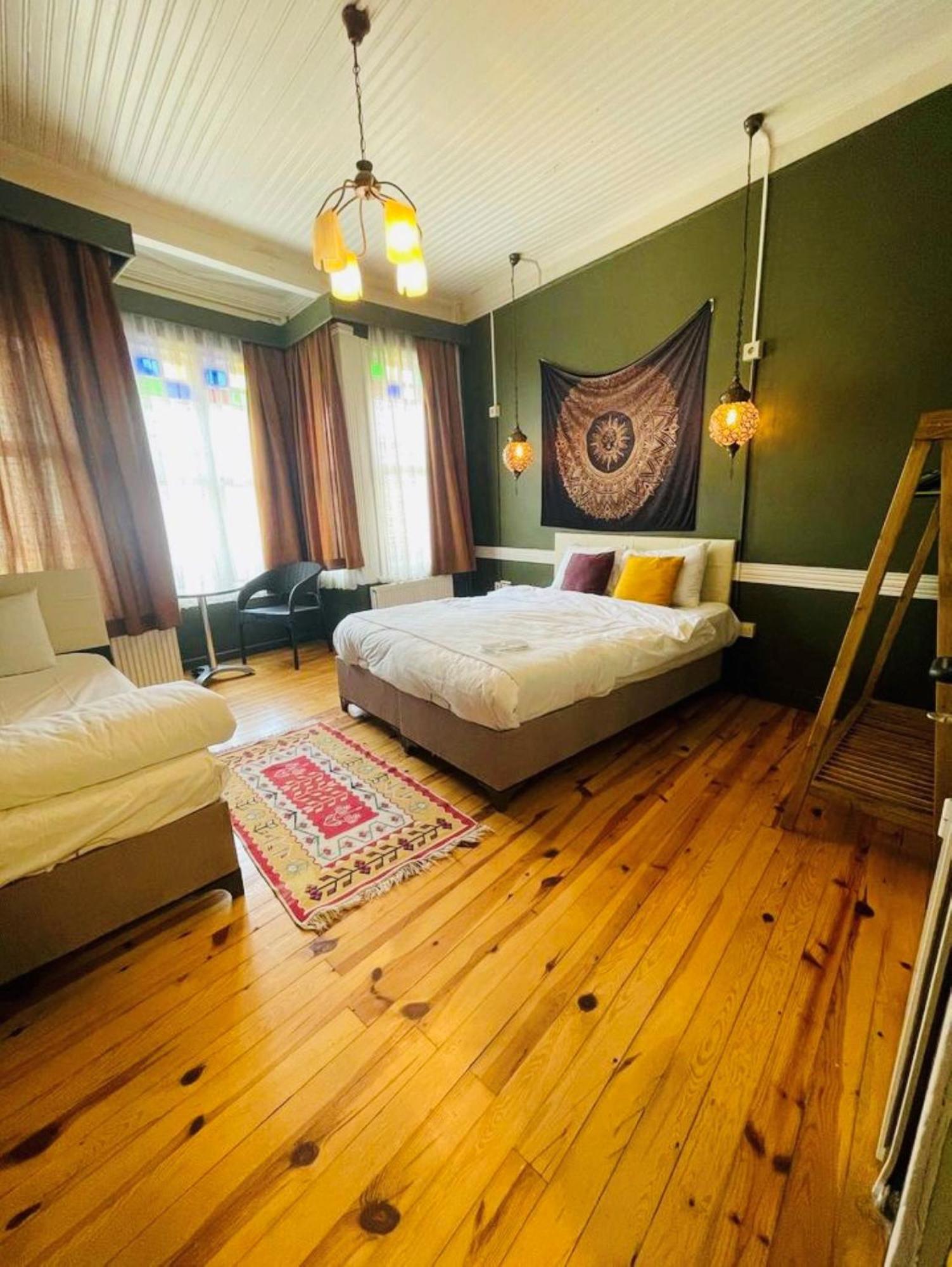 اسطنبول The Local Hostel & Guesthouse المظهر الخارجي الصورة